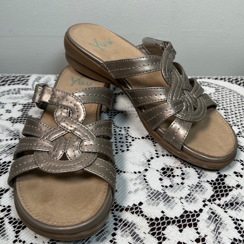 Yuu Milley Bronze Metallic Adjustable Comfort Slide Sandals Size 6M Slip On Shoe